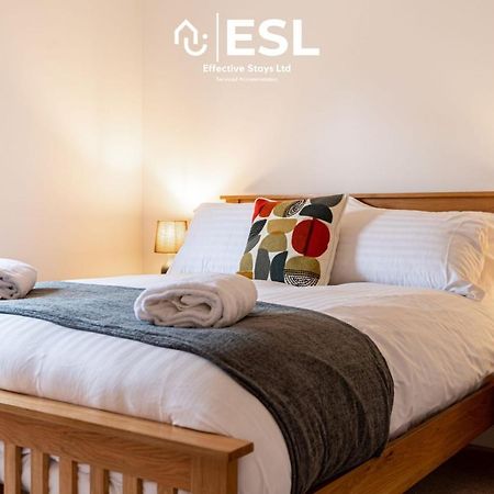 2 Bedroom Terrace Cottage, Parking, 5 Minutes Drive To Royal Shrewsbury Hospital Εξωτερικό φωτογραφία