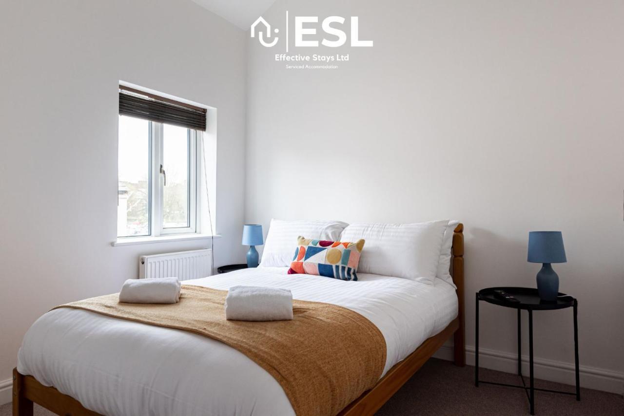 2 Bedroom Terrace Cottage, Parking, 5 Minutes Drive To Royal Shrewsbury Hospital Εξωτερικό φωτογραφία